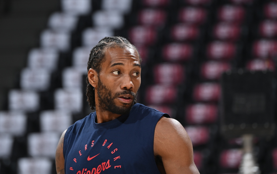 他向小乔丹 他向小乔丹