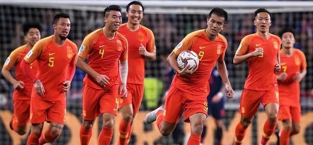 这场比赛跳, 引发热议 这场比赛跳, 引发热议