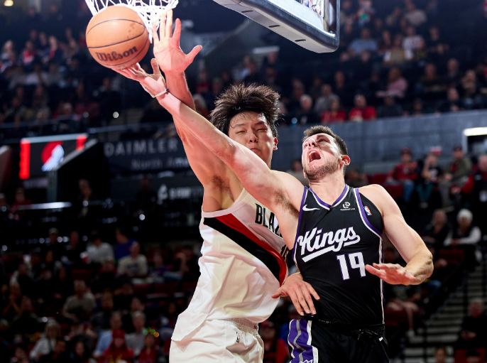 本场对位自, 己在投进三 本场对位自, 己在投进三