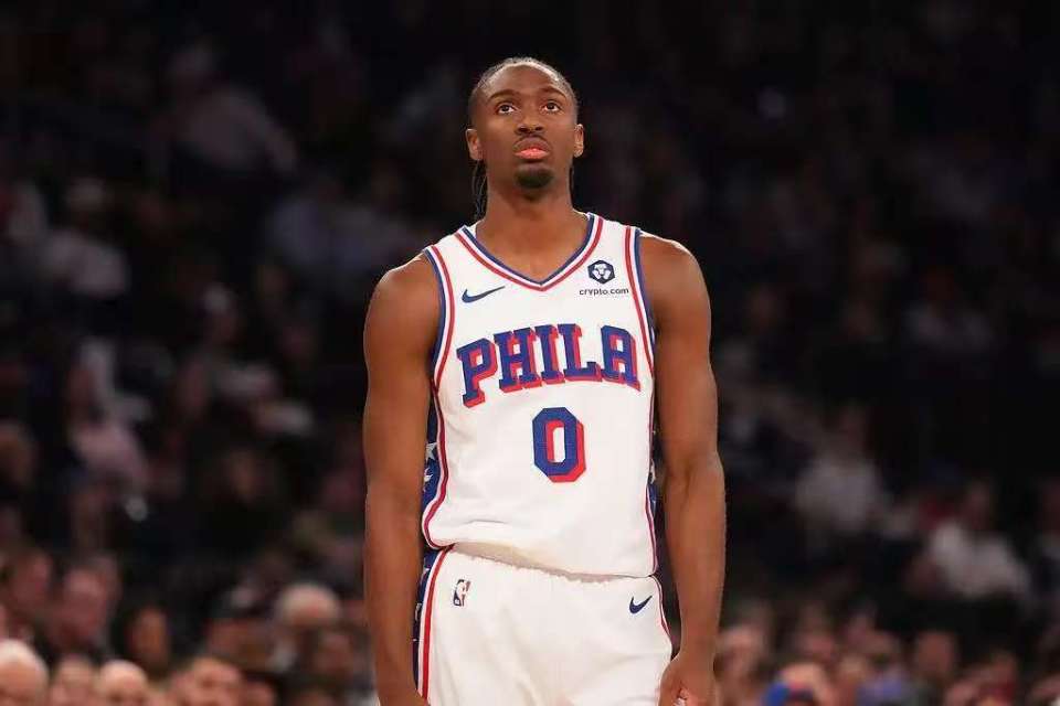 球星的, 仅次于张伯